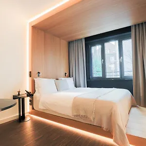 Otel Bob W Muenchner Freiheit, Münih