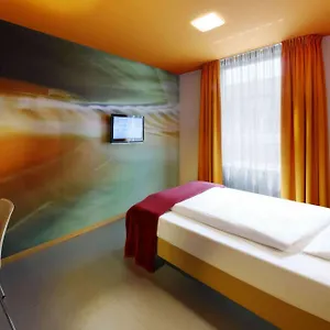 Otel Koenigstein, Münih