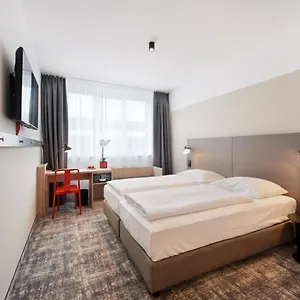Hotell Wyndham Garden Messe, München