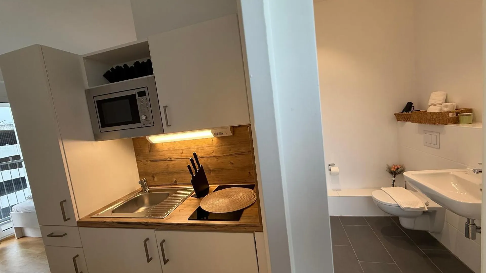 Apartment Myroom Wohnung Neben Der Messe Munich Germany